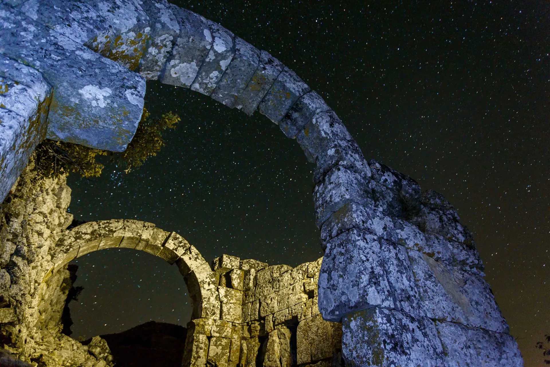 KREMNA ANTİK KENTİ