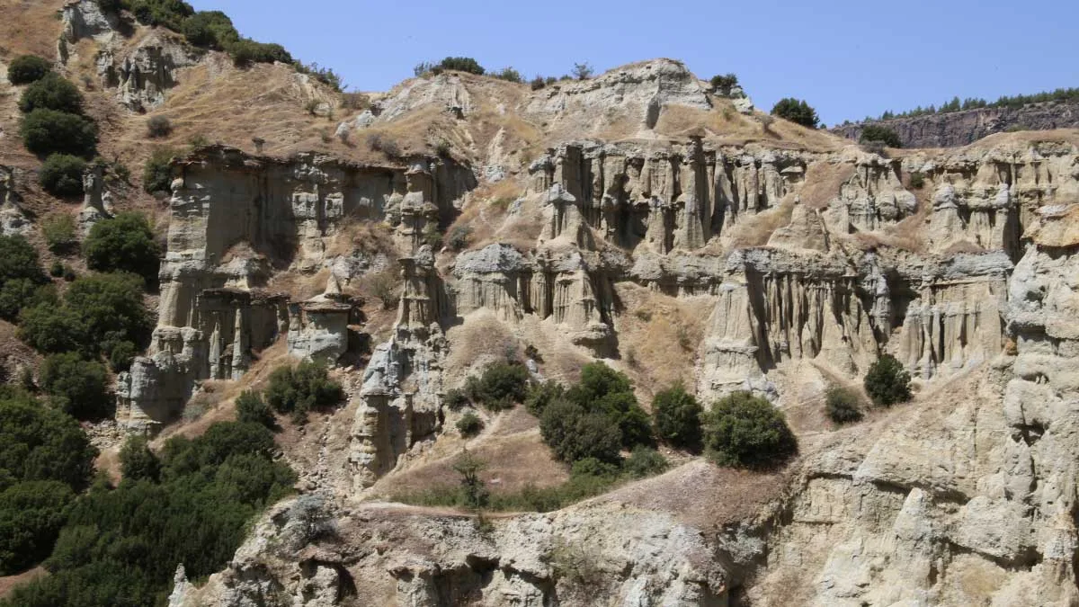 Kula Peribacaları Tabiat Anıtı