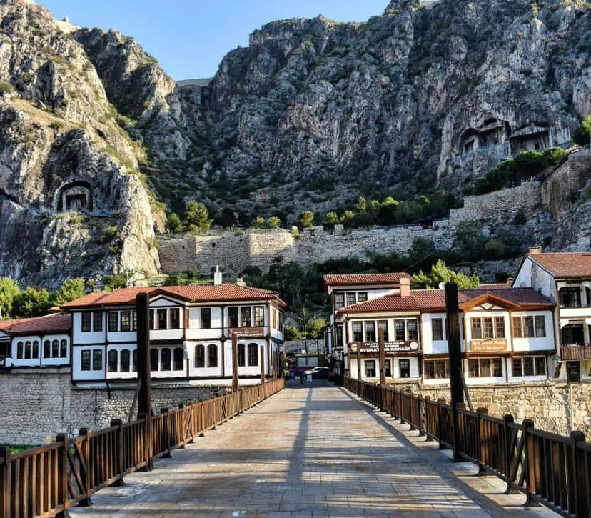 Amasya Yalıboyu Evleri