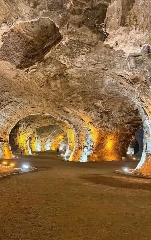 Tuzluca Tuz Mağaraları