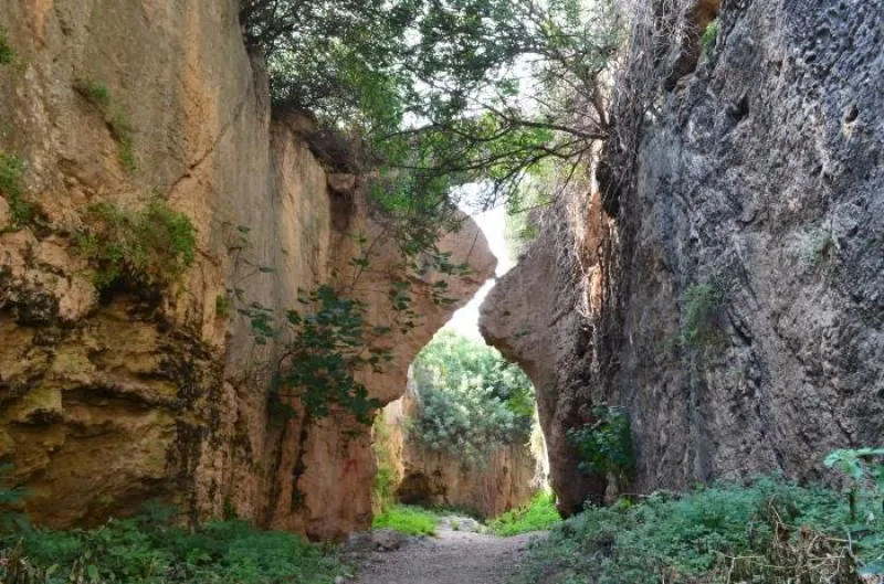 Vespasianus - Titus Tüneli