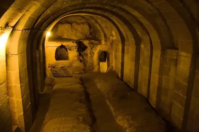 DERİNKUYU YERALTI ŞEHRİ